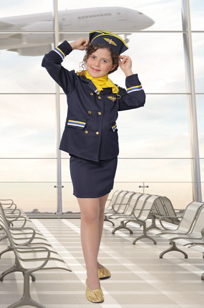 مضيفة طيران 