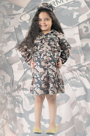 ملابس جيش بناتى